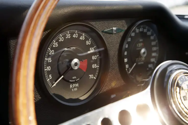 Jaguar Lightweight E-Type - 19