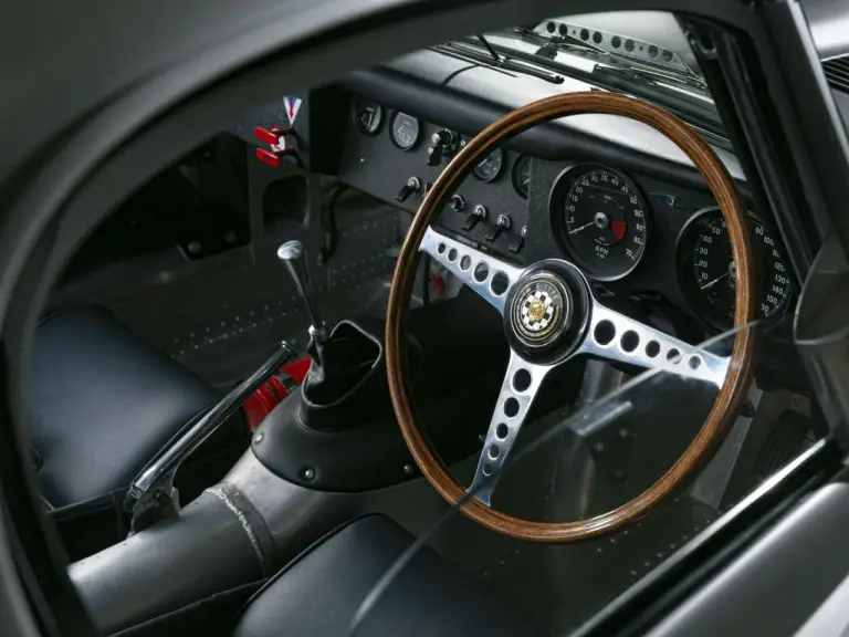 Jaguar Lightweight E-Type - 26