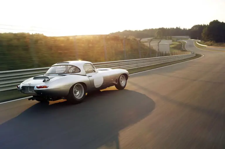 Jaguar Lightweight E-Type - 34