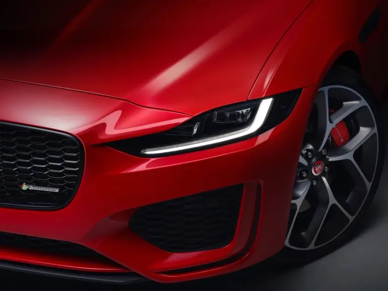 Jaguar XE 2020 - Foto ufficiali - 5