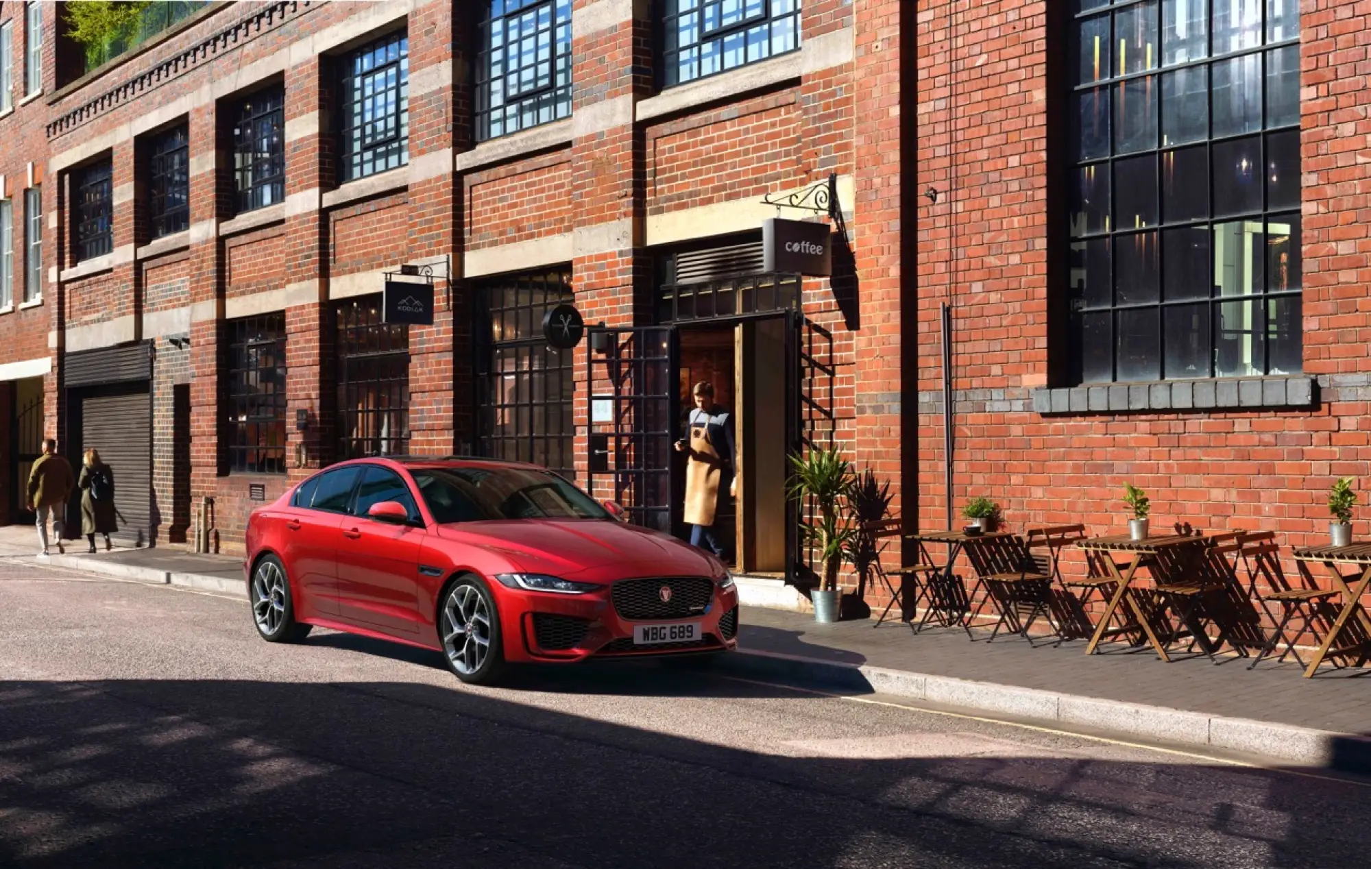 Jaguar XE 2020 - Foto ufficiali - 20