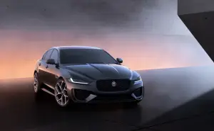 Jaguar XE e XF 300 Sport - Foto ufficiali