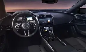 Jaguar XE e XF 300 Sport - Foto ufficiali