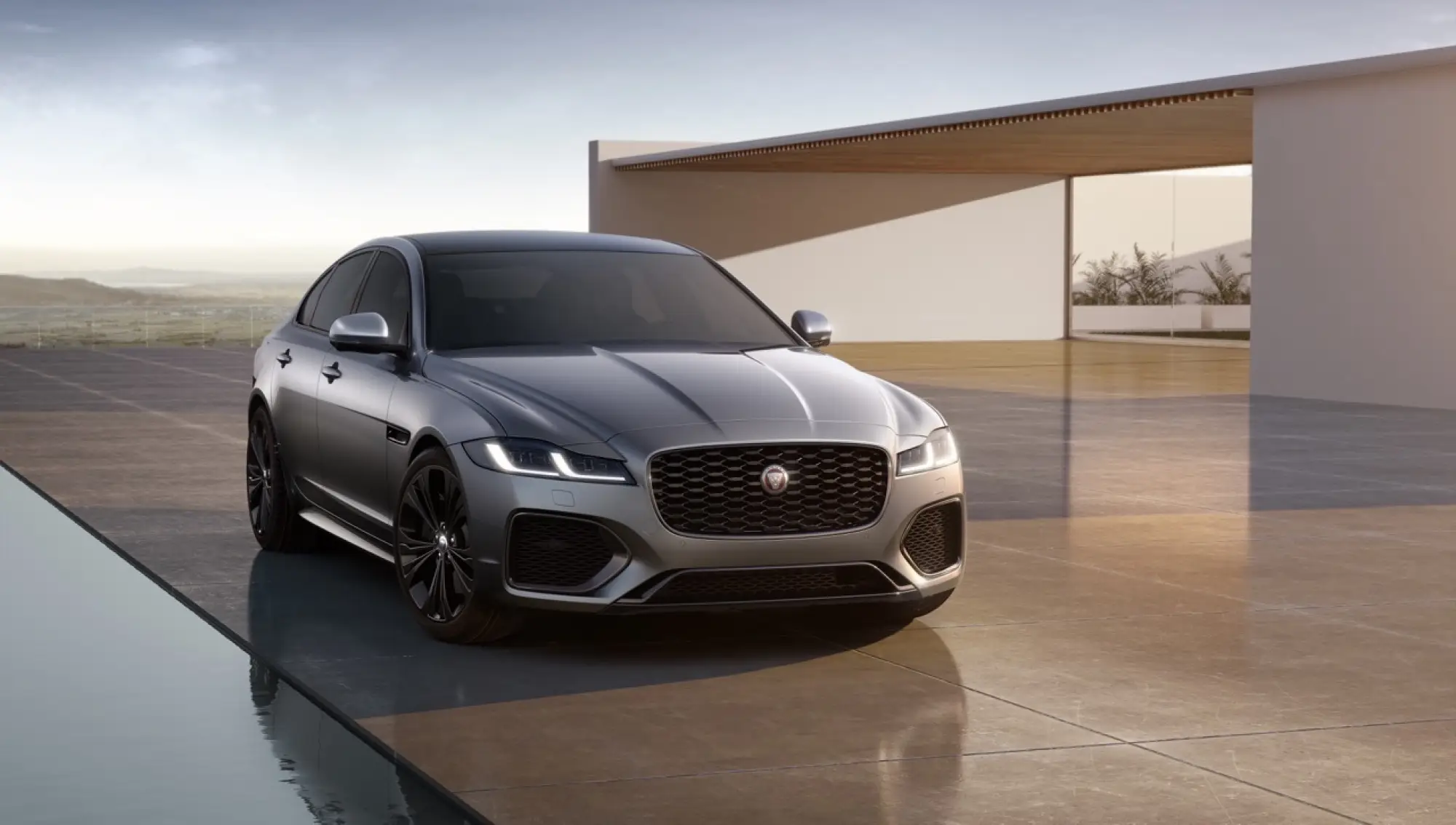 Jaguar XE e XF 300 Sport - Foto ufficiali - 3