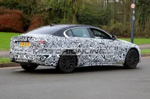 Jaguar XE facelift - Foto spia 21-12-2018