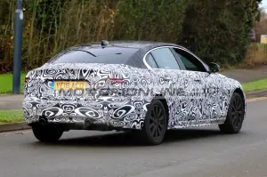 Jaguar XE facelift - Foto spia 21-12-2018