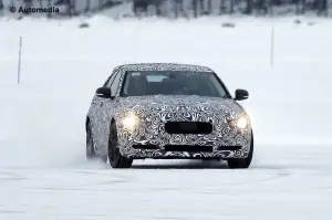 Jaguar XE - Foto spia 25-03-2014