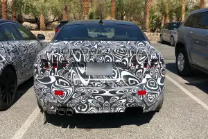 Jaguar XE foto spia 30 agosto 2018 - 8