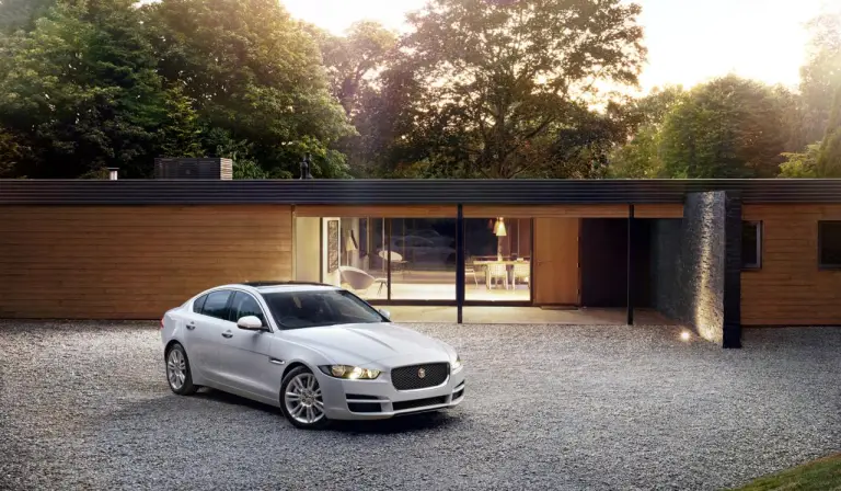 Jaguar XE - Foto ufficiali - 37