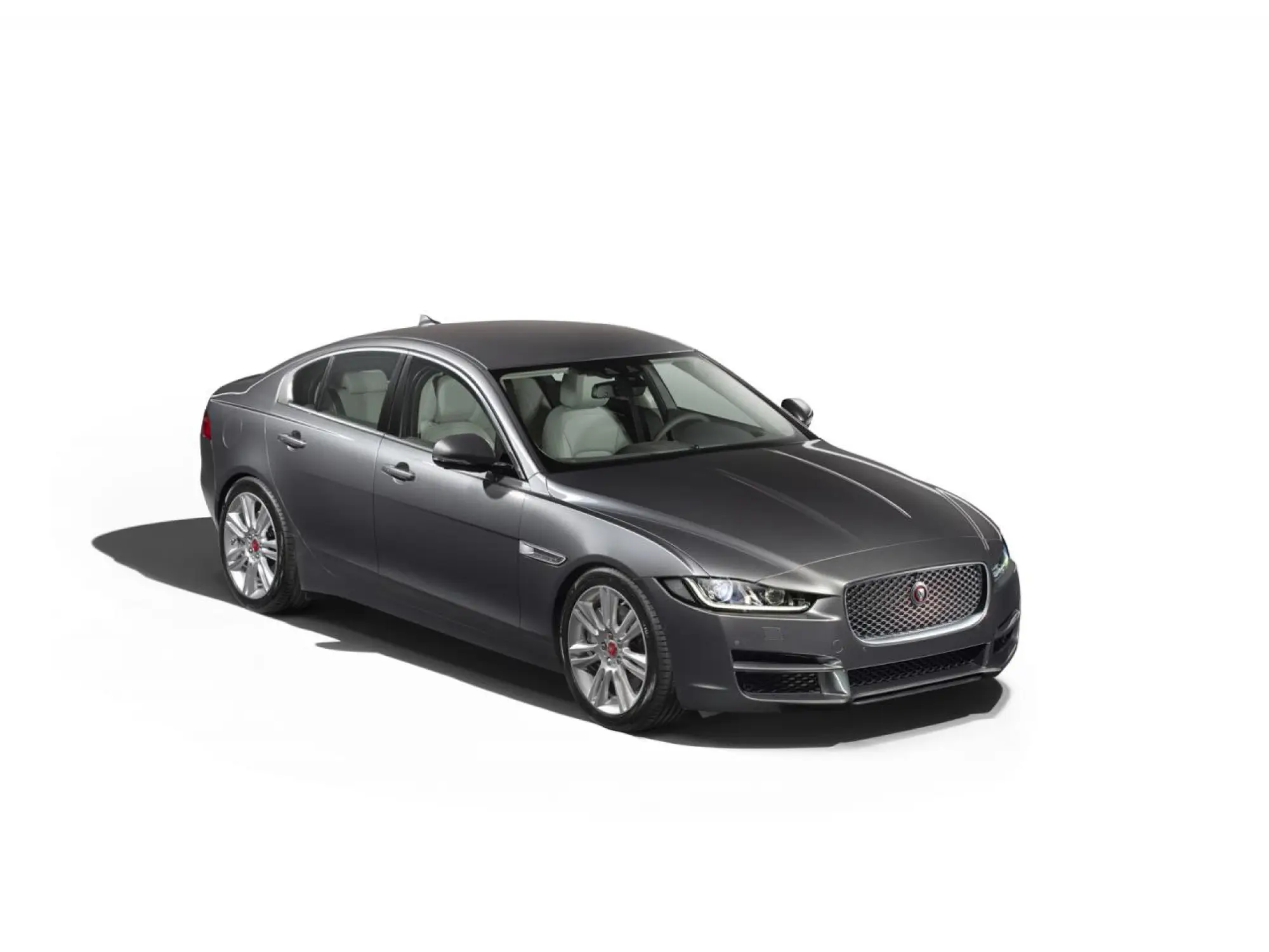 Jaguar XE - Foto ufficiali - 51