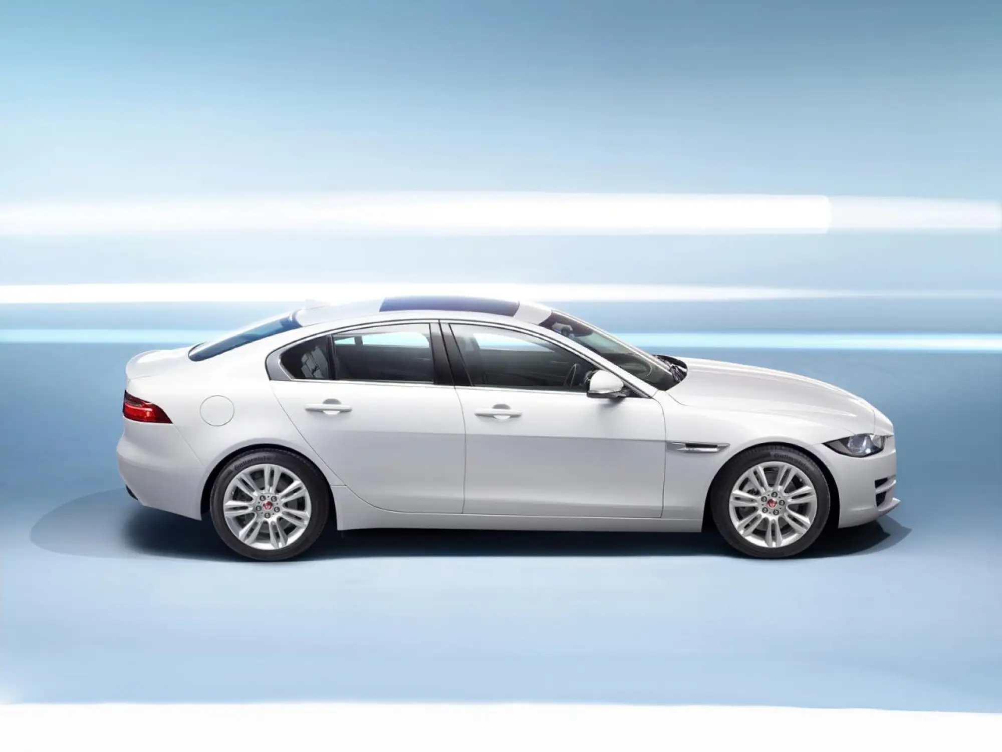 Jaguar XE - Foto ufficiali - 52