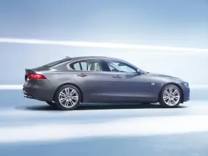 Jaguar XE - Foto ufficiali