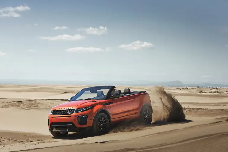 Jaguar XE; Land Rover Discovery Sport e Range Rover Evoque Convertible - 5