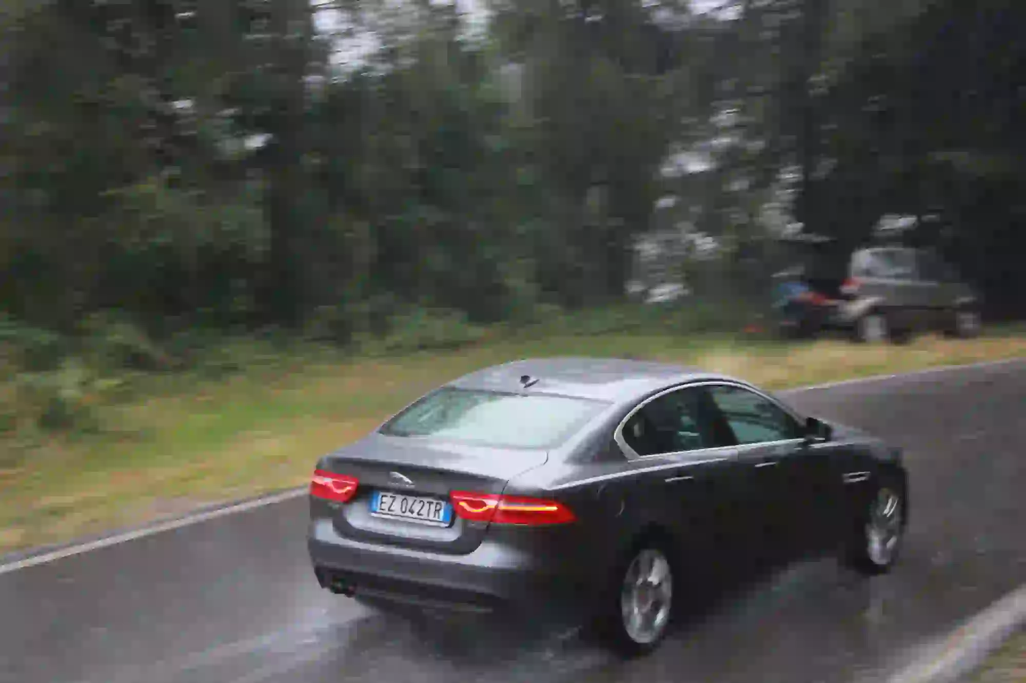 Jaguar XE: prova su strada - 67