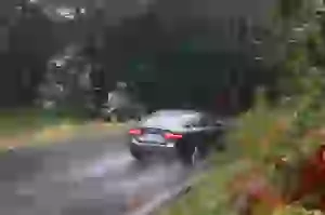 Jaguar XE: prova su strada