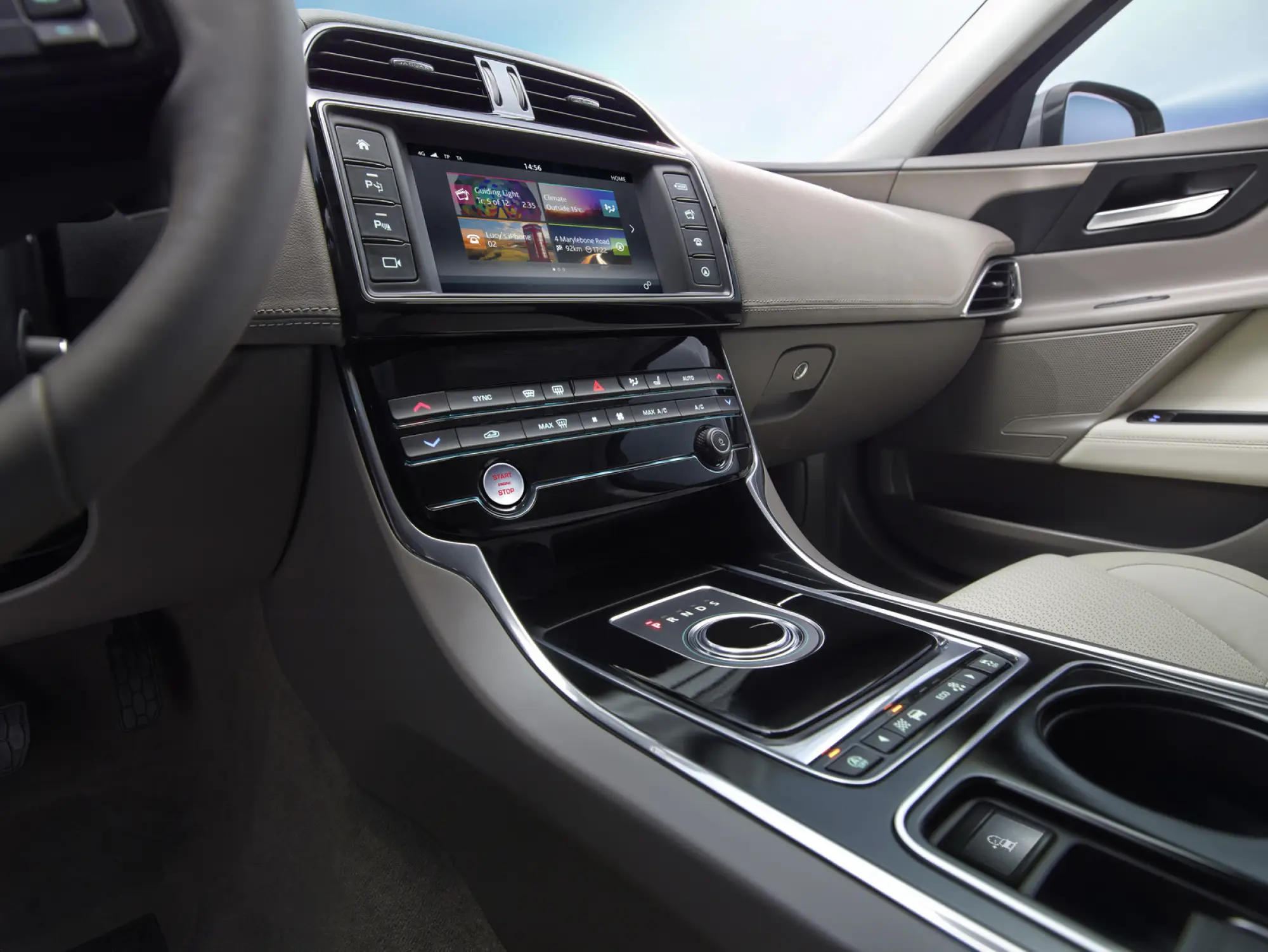 Jaguar XE Salone di Detroit 2015 - 19