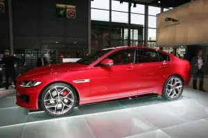 Jaguar XE - Salone di Parigi 2014