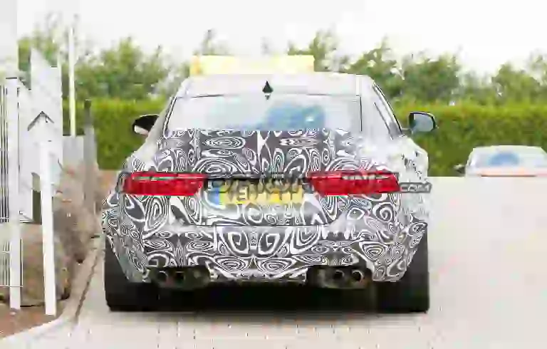 Jaguar XE SV Project 8 - Foto spia 27-06-2017 - 8