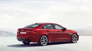 Jaguar XE - World Premiere 2014 - 12