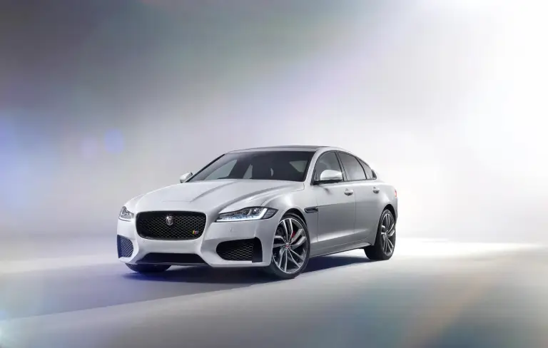 Jaguar XF - 2016 (foto ufficiali) - 3