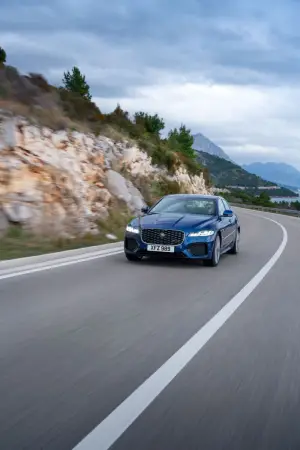 Jaguar XF 2020