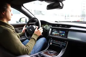 Jaguar XF AWD Prova su Strada 2016
