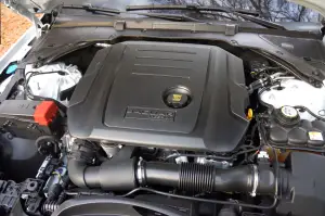 Jaguar XF AWD Prova su Strada 2016