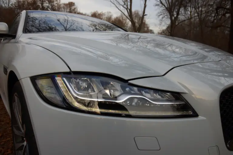 Jaguar XF AWD Prova su Strada 2016 - 16