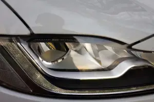 Jaguar XF AWD Prova su Strada 2016