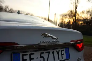 Jaguar XF AWD Prova su Strada 2016