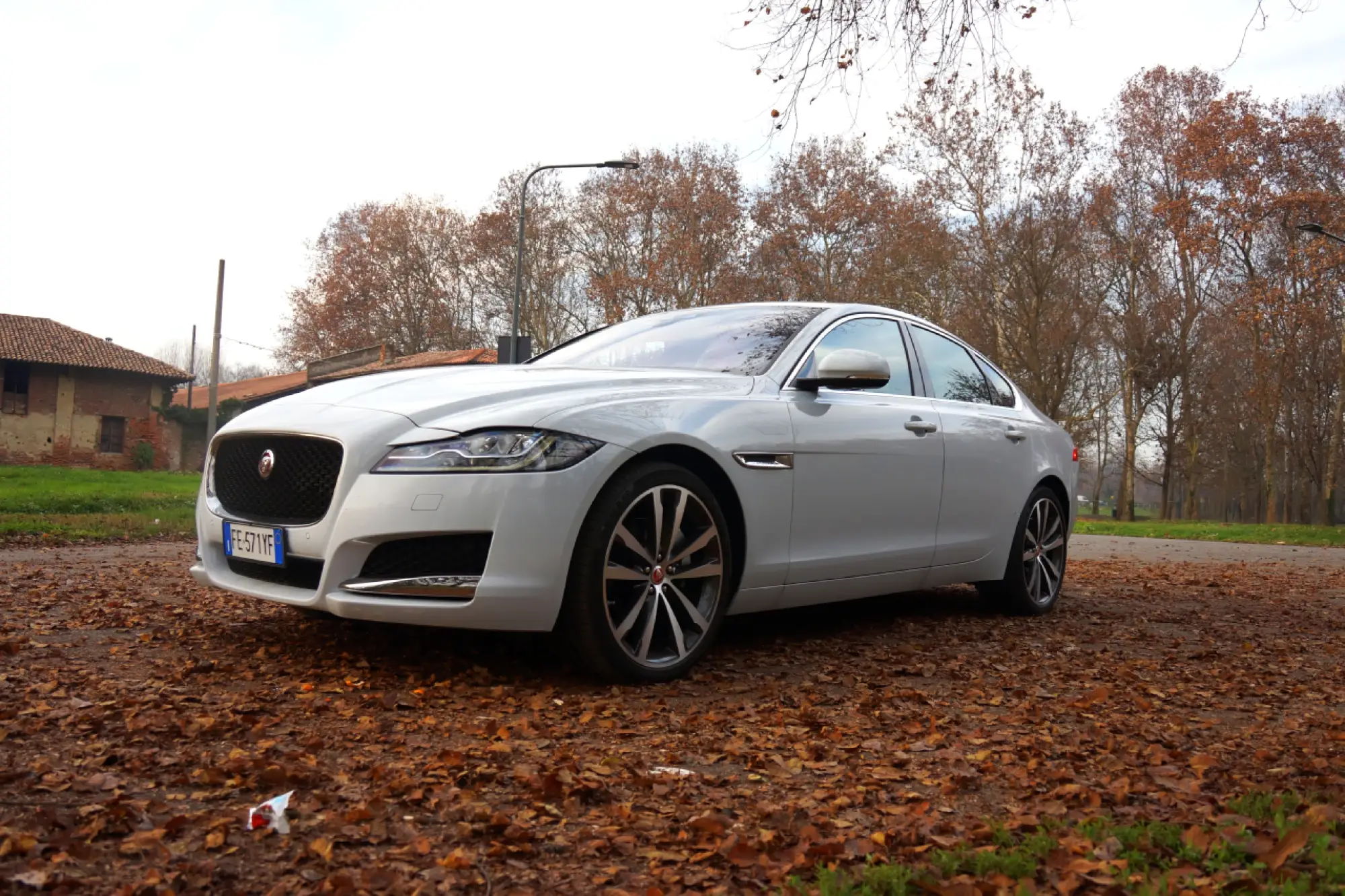 Jaguar XF AWD Prova su Strada 2016 - 32