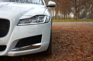 Jaguar XF AWD Prova su Strada 2016