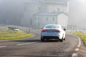 Jaguar XF AWD Prova su Strada 2016