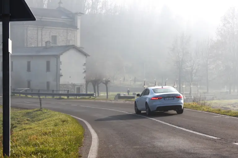 Jaguar XF AWD Prova su Strada 2016 - 77