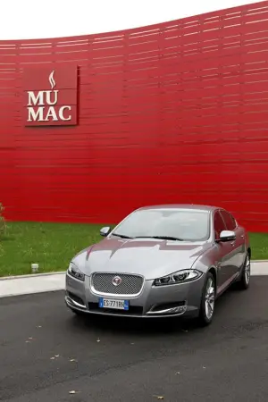 Jaguar XF MY 2014 - 1