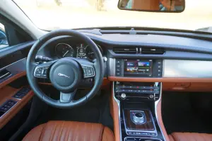 Jaguar XF - Prova Su strada 2016 - 86