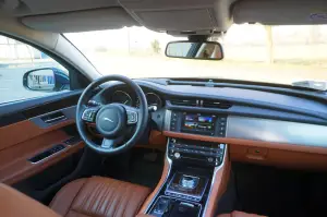 Jaguar XF - Prova Su strada 2016