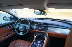 Jaguar XF - Prova Su strada 2016 - 97