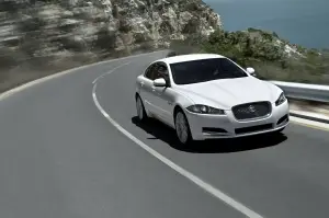 Jaguar XF restyling - 17