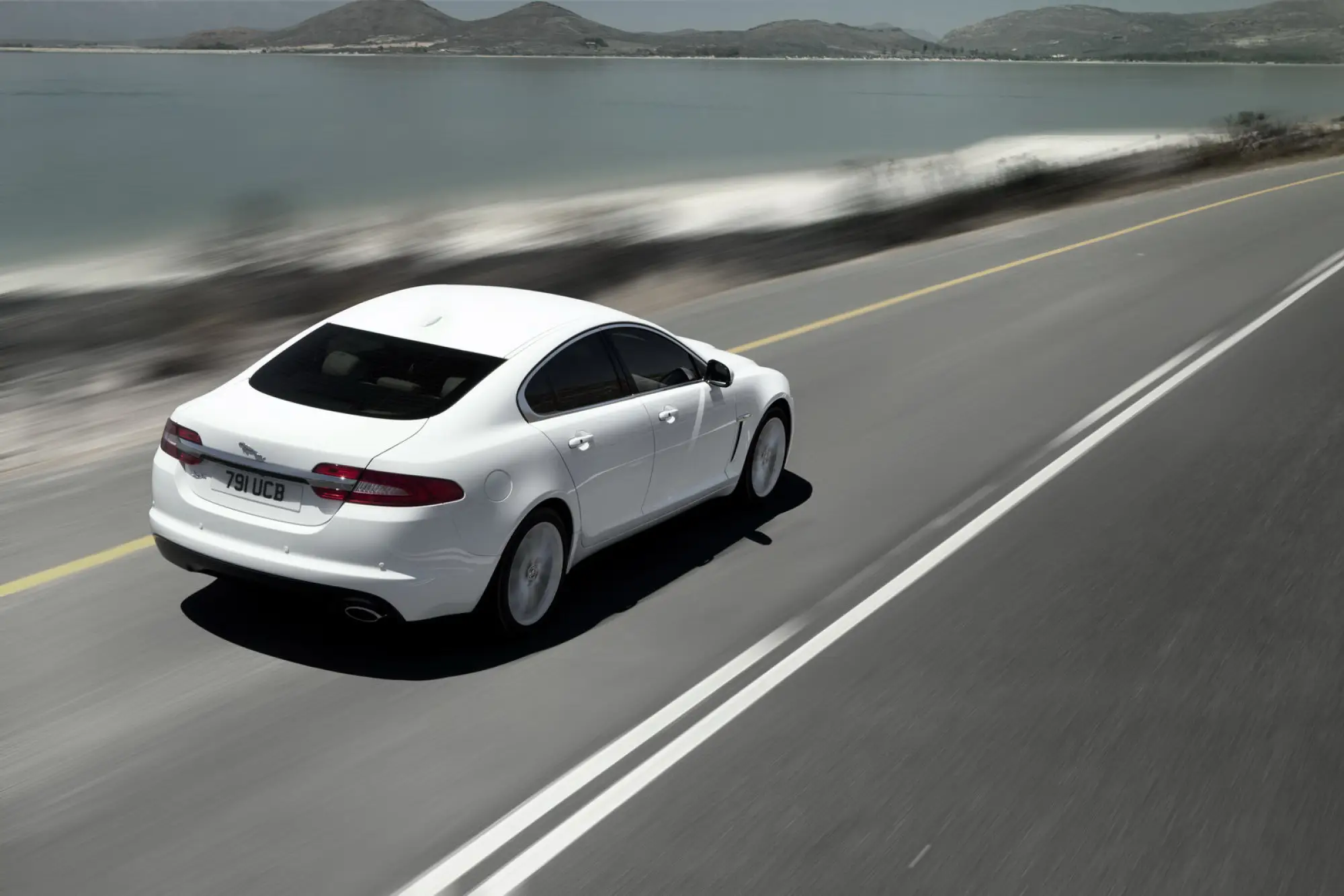 Jaguar XF restyling - 18