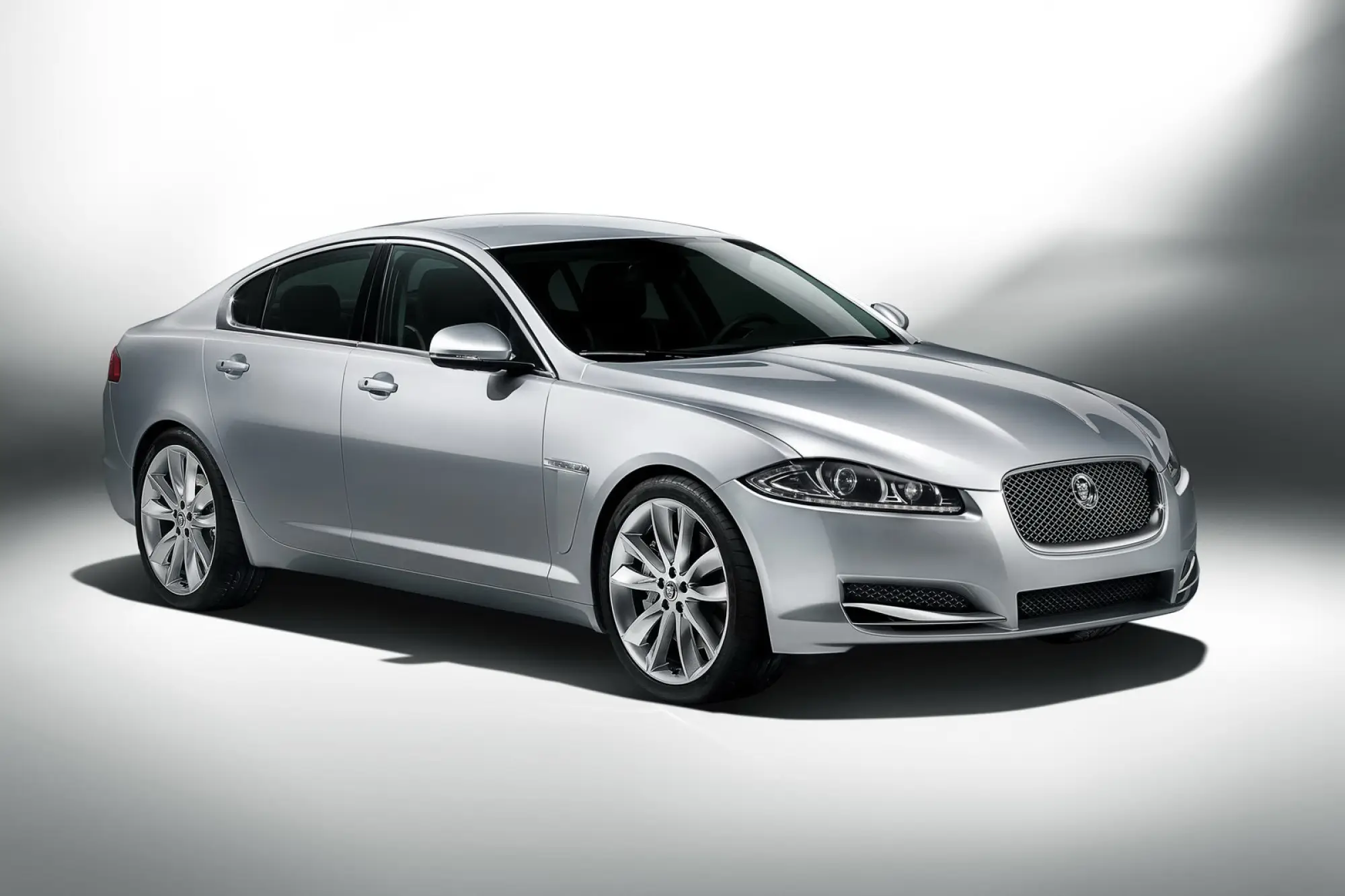 Jaguar XF restyling - 12