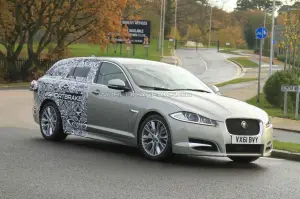 Jaguar XF Sportbrake 2012 foto spia nov 2011 - 9