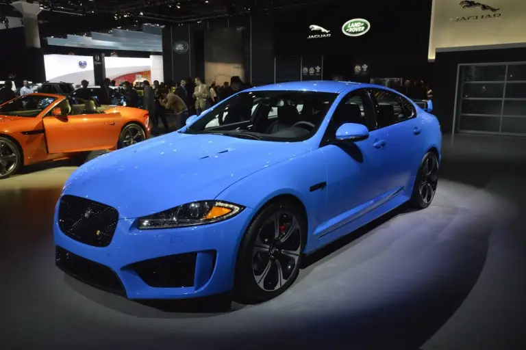 Jaguar XFR-S - Salone di Los Angeles 2012 - 11
