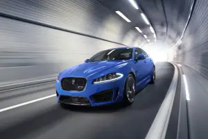 Jaguar XFR-S - Salone di Los Angeles 2012 - 17
