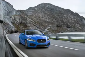 Jaguar XFR-S - Salone di Los Angeles 2012 - 18
