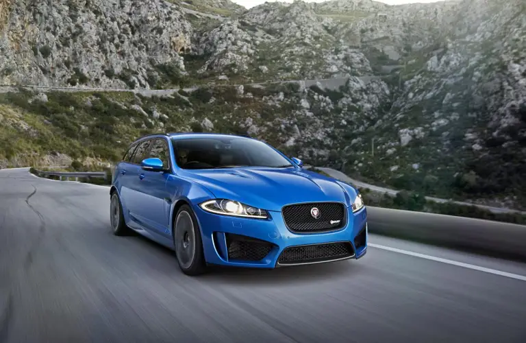 Jaguar XFR-S Sportbrake e XF R-Sport - 6
