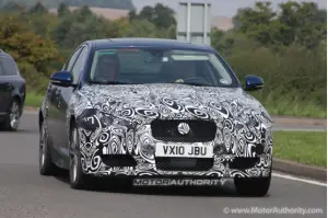 Jaguar XFR - Spy shots 23-09-2010 - 1