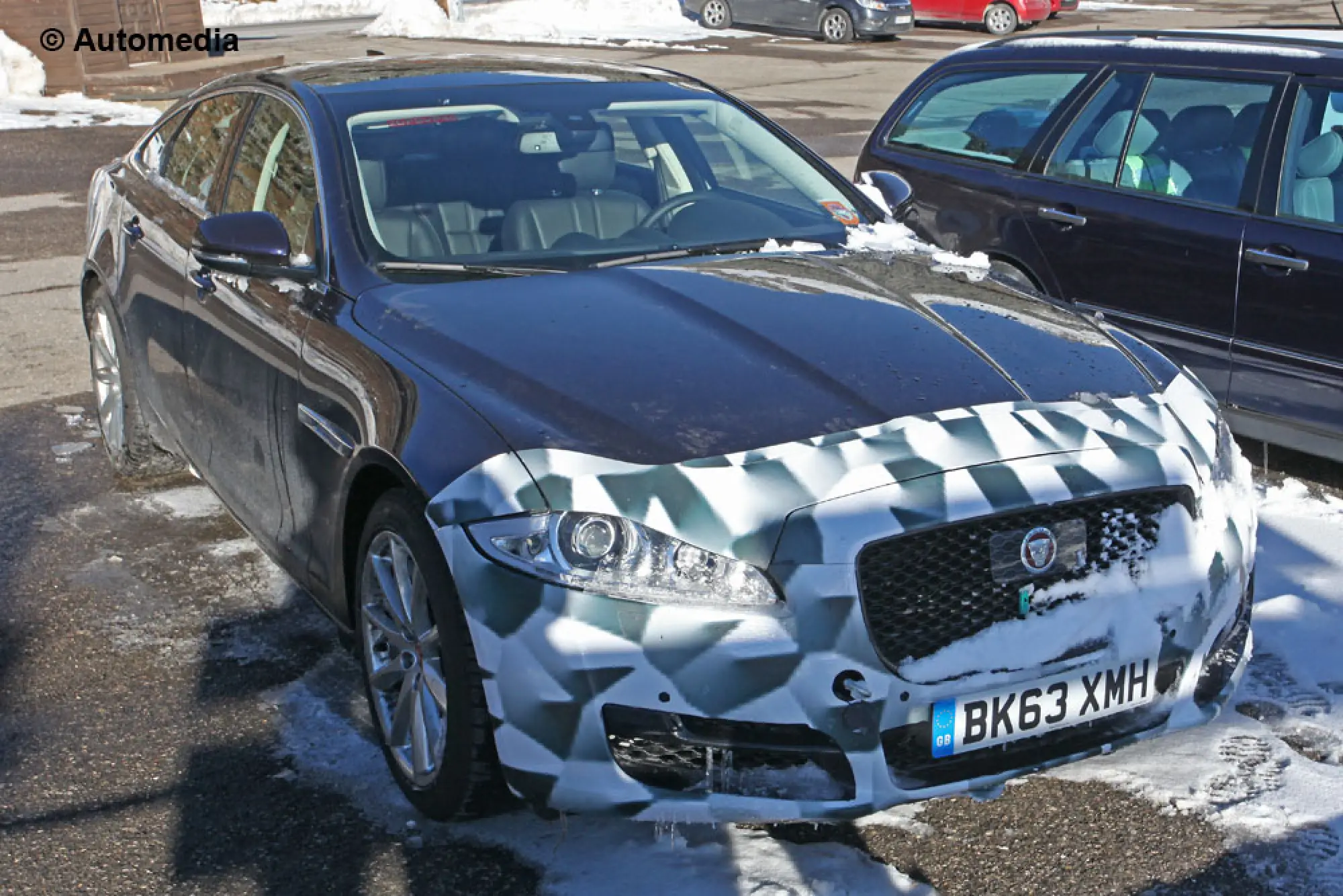 Jaguar XJ 2015 - Foto spia 04-02-2014 - 2