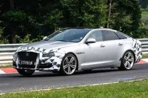 Jaguar XJ 2015 - Foto spia 25-07-2014