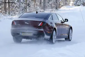 Jaguar XJ Facelift - foto spia